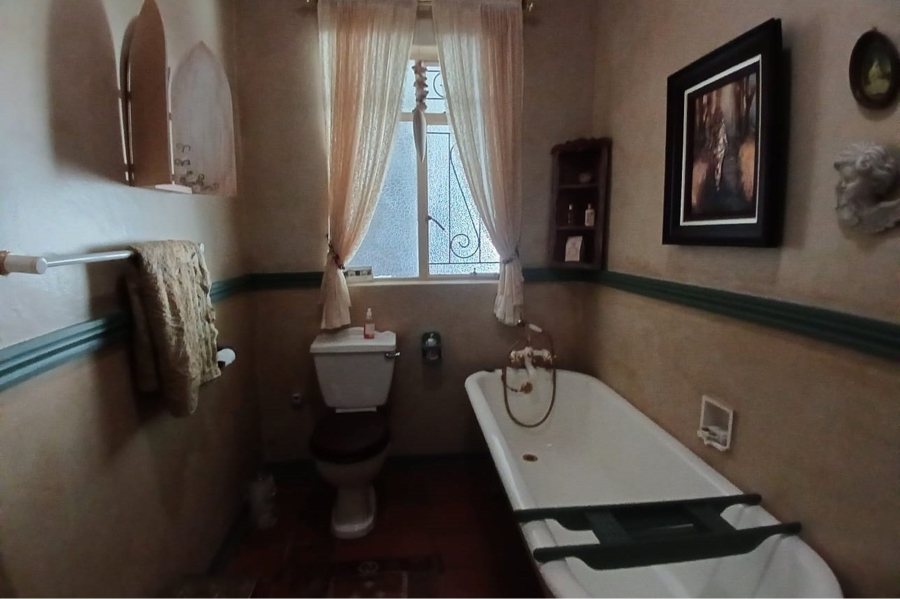 4 Bedroom Property for Sale in Herlear Northern Cape